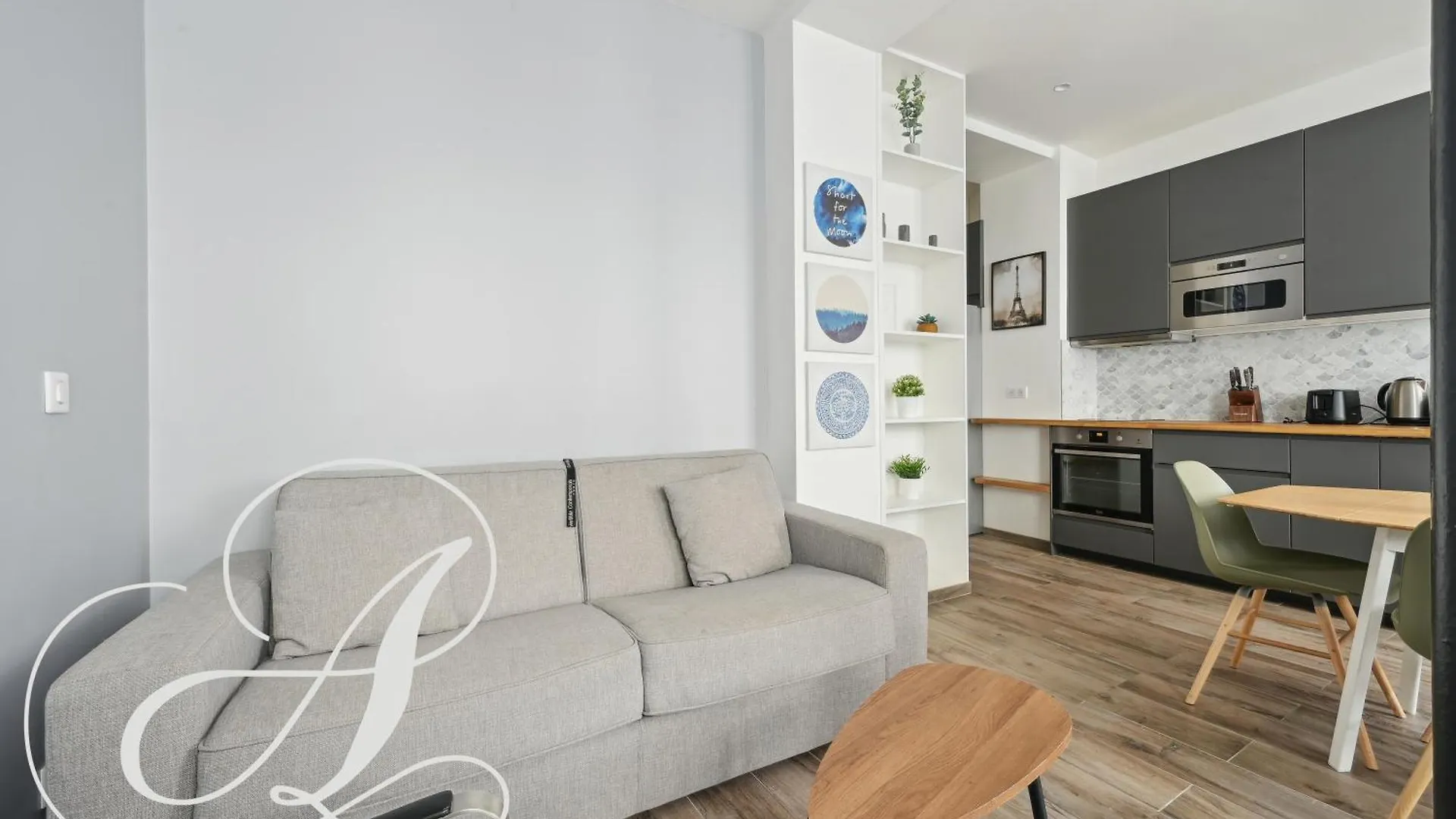 Roxane, 2 Dont En Souplex 14e Paris